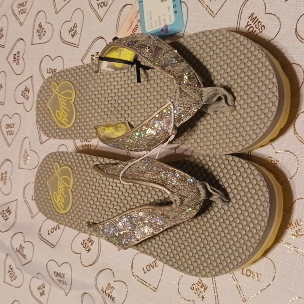 Juicy couture women’s Flip Flop Sandals wedges Size 11 Bnwt Gray, Sequin W/ Yell